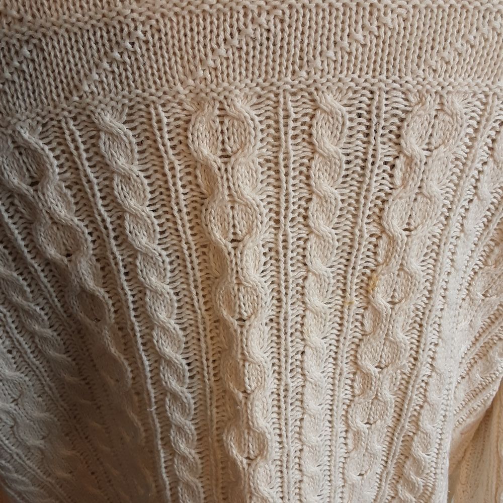 Oatmeal Linen Cable Knit Sweater - Picture 8 of 12